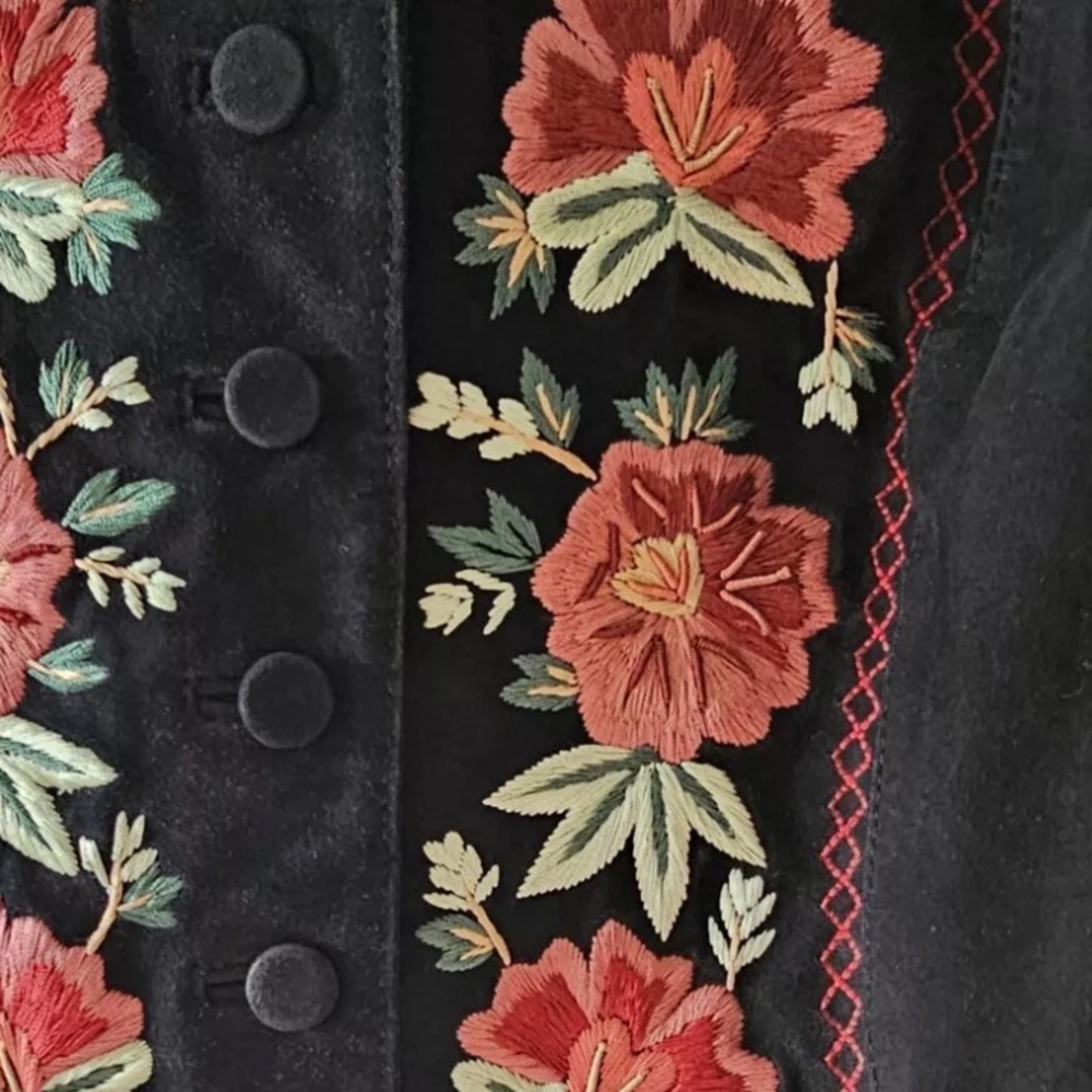 Double D Ranch Twila Black Suede/LeatherJacket with Red Floral Embroidery - Picture 8 of 12